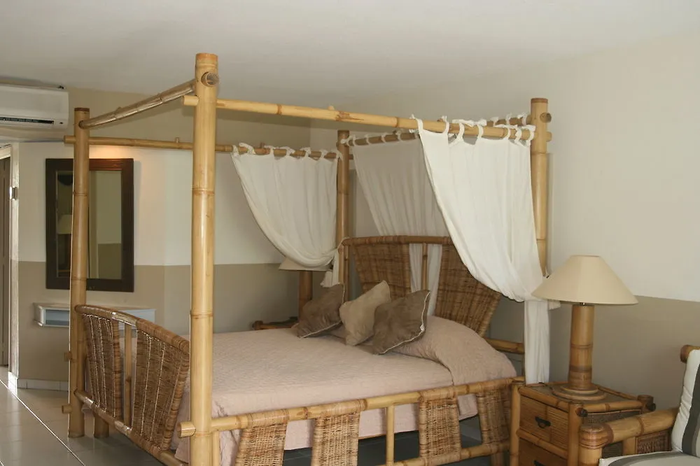 La Playa Orient Bay Hotel